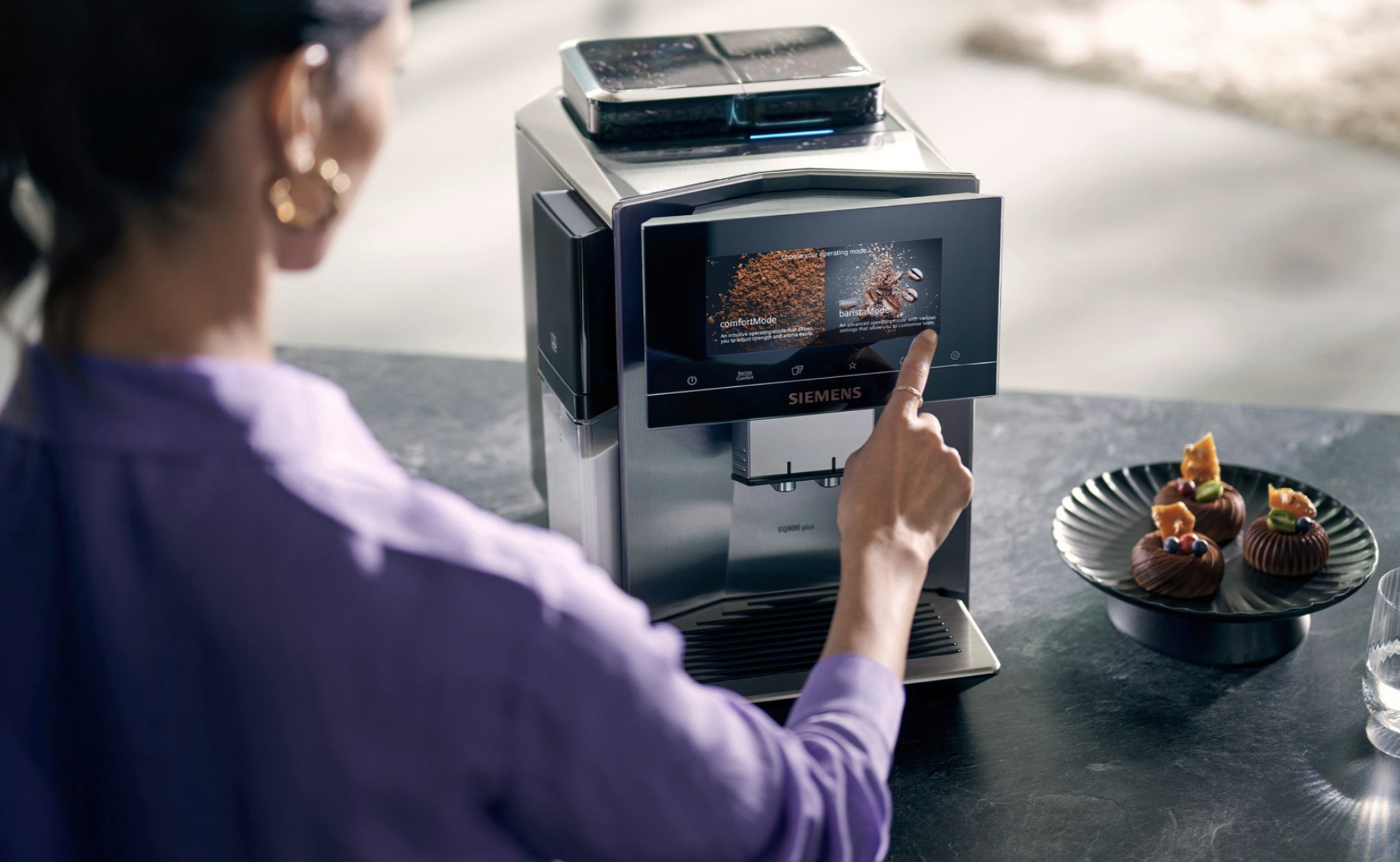 SIEMENS TQ907FZ3 EQ900 espresso machine SIEMENS TQ907FZ3 EQ900 espresso machine