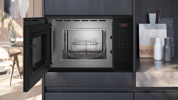 SIEMENS BE523LMB1 IQ300 microgolfoven met grill - 38cm SIEMENS BE523LMB1 IQ300 microgolfoven met grill - 38cm